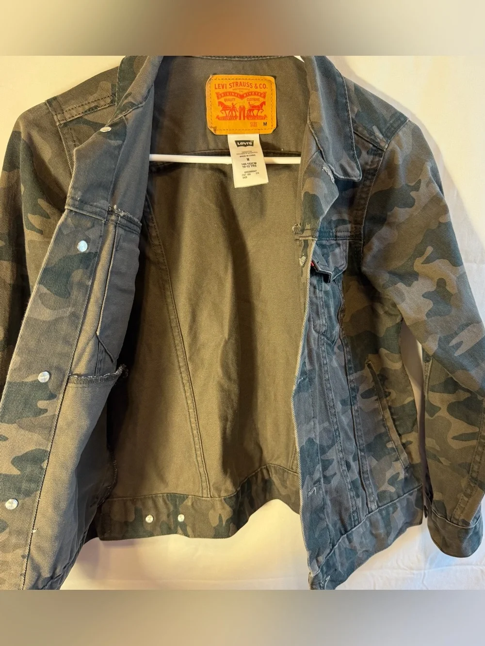 Levi’s Camo Trucker Jacket Youth M 10-12 Grunge Y2K Utility